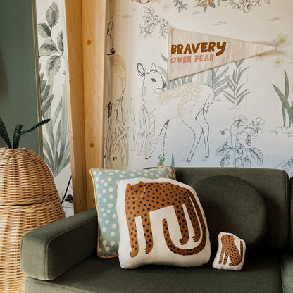 Mama Cheetah and Cub Pillow Set